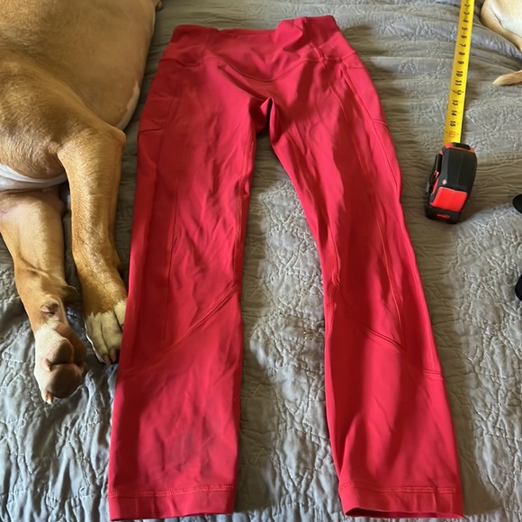 Lululemon workout pants size 4 - Picture 2 of 3